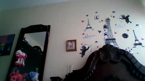 Snapshot of triana_bell chatting on 09.19.25 triana_bell online show from 09.19.25