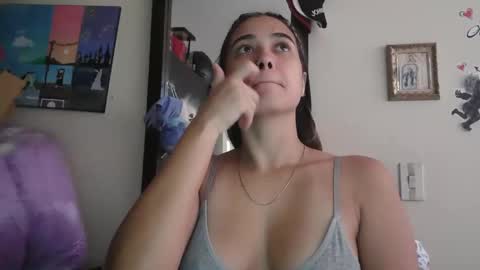 triana_bell online show from 04.04.26