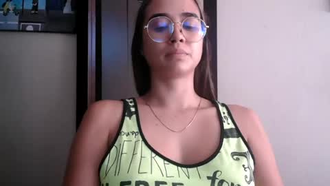 triana_bell online show from 07.06.26