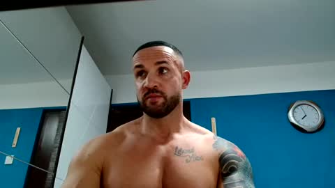 Snapshot of tridentmuscles chatting on 02.09.25 tridentmuscles online show from 02.09.25