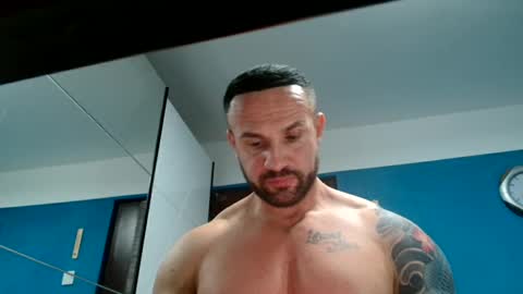 Snapshot of tridentmuscles chatting on 02.23.25 tridentmuscles online show from 02.23.25