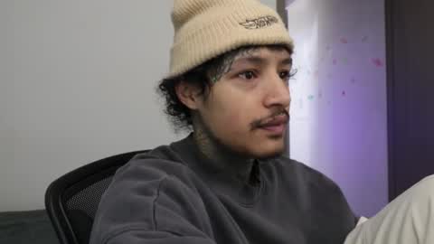 - trieone online show from 01.10.26