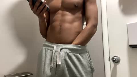 Snapshot of trillahung chatting on 12.18.24 WapBopper online show from 12.18.24