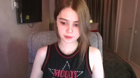 Snapshot of tripleprinces chatting on 01.06.25 tripleprinces online show from 01.06.25