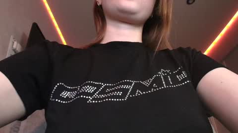 Snapshot of tripleprinces chatting on 02.01.25 tripleprinces online show from 02.01.25