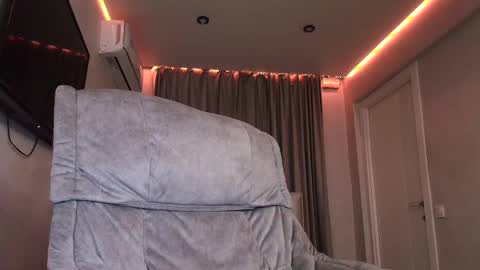 Snapshot of tripleprinces chatting on 03.12.25 tripleprinces online show from 03.12.25