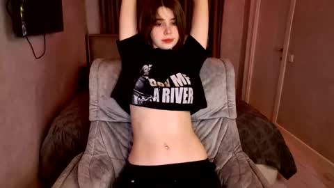 Snapshot of tripleprinces chatting on 10.19.25 tripleprinces online show from 10.19.25