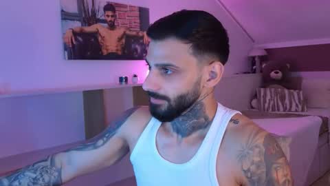 Snapshot of tristangreyaura chatting on 03.13.26 Trystan Grey online show from 03.13.26