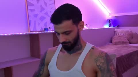 Snapshot of tristangreyaura chatting on 04.03.26 Trystan Grey online show from 04.03.26