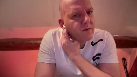 Snapshot of tritonspace chatting on 02.25.26 Triton online show from 02.25.26