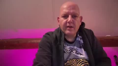 Snapshot of tritonspace chatting on 03.10.26 Triton online show from 03.10.26