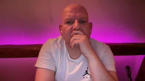 Snapshot of tritonspace chatting on 04.17.26 Triton online show from 04.17.26
