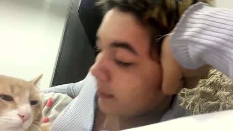 Snapshot of trixie_tangg chatting on 01.11.25 Kitty online show from 01.11.25