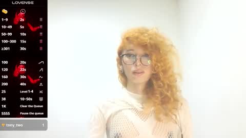 Snapshot of trixy_roses chatting on 09.14.25 Trixy Rose online show from 09.14.25
