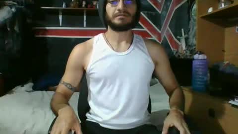 Snapshot of trizquelmen chatting on 01.26.25 Andrew online show from 01.26.25