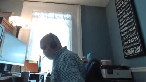Snapshot of trodgers136 chatting on 01.21.25 TRodgers online show from 01.21.25