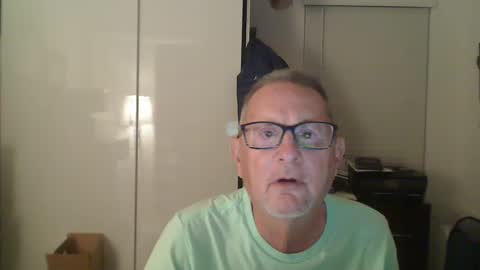 Snapshot of troffer1020 chatting on 02.14.25 Troffer online show from 02.14.25