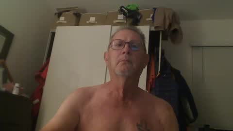 Snapshot of troffer1020 chatting on 10.16.25 Troffer online show from 10.16.25