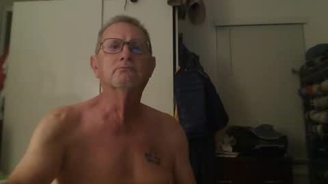 Snapshot of troffer1020 chatting on 11.19.25 Troffer online show from 11.19.25