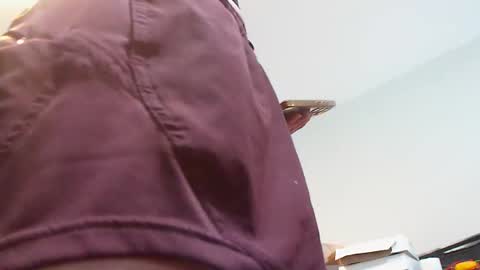 Snapshot of trojanswingers chatting on 04.29.26 trojanswingers online show from 04.29.26