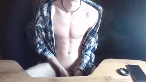 Snapshot of trone41 chatting on 01.21.25 I POST MY FUCKING VIDEOS AND PICS    online show from 01.21.25