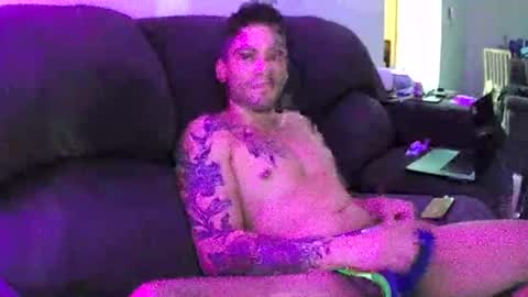 Snapshot of tropicalmadness chatting on 03.10.25 Archie Torres online show from 03.10.25