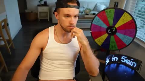 Snapshot of troy_greenxo chatting on 05.16.26 Troy Green online show from 05.16.26