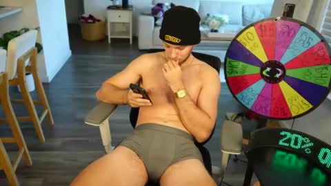 Snapshot of troy_greenxo chatting on 05.27.26 Troy Green online show from 05.27.26