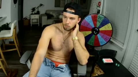 Snapshot of troy_greenxo chatting on 05.31.26 Troy Green online show from 05.31.26