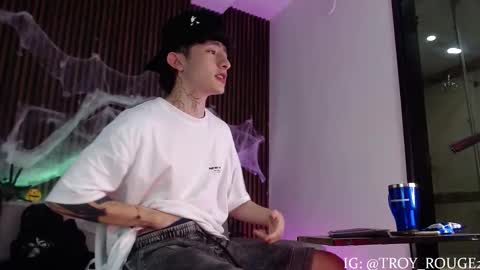 Troy online show from 10.21.25