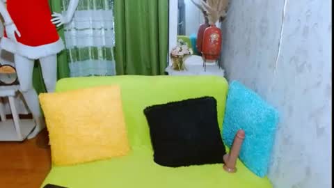 Snapshot of true_belle chatting on 11.11.25 GODDESS BELLE online show from 11.11.25