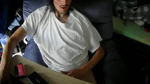 Snapshot of truewoodpecker chatting on 09.15.25 truewoodpecker online show from 09.15.25