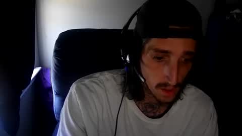 Snapshot of truewoodpecker chatting on 11.03.25 truewoodpecker online show from 11.03.25