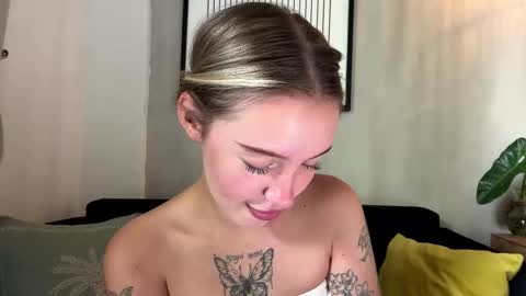 Mia online show from 02.01.26