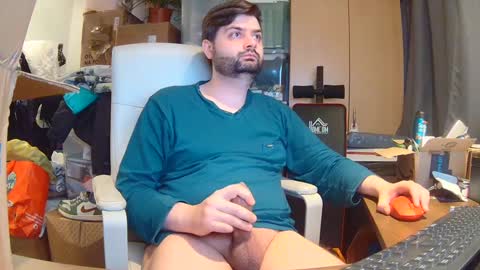 Snapshot of trustmelove chatting on 02.06.25 Trustmelove online show from 02.06.25