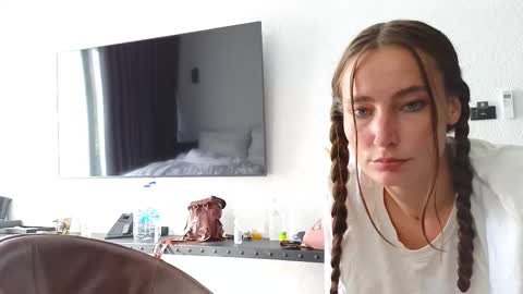 Snapshot of trying2fit chatting on 02.07.26 trying2fit online show from 02.07.26