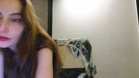 Snapshot of trying2fit chatting on 03.01.26 trying2fit online show from 03.01.26