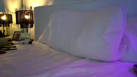 TS Rose25 online show from 03.04.25