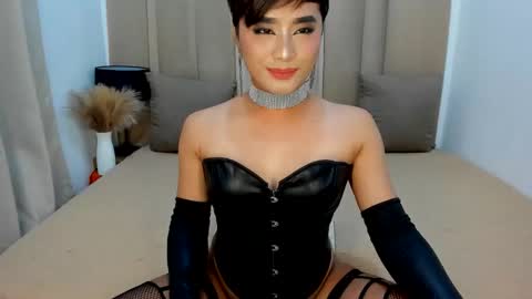 YOUR MISTRESS online show from 05.05.26