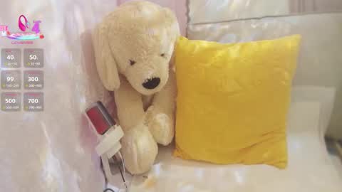 Snapshot of tscn88 chatting on 11.30.25 Anne Bebe online show from 11.30.25