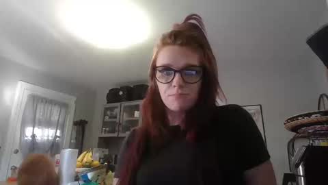 Snapshot of tscotto chatting on 10.16.25 tscotto online show from 10.16.25