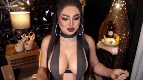 Snapshot of tsdarkdevon chatting on 01.17.25 tsdarkdevon online show from 01.17.25