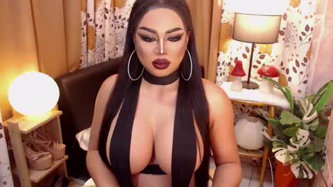 Snapshot of tsdarkdevon chatting on 01.25.25 tsdarkdevon online show from 01.25.25