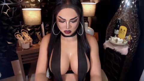 Snapshot of tsdarkdevon chatting on 02.10.25 tsdarkdevon online show from 02.10.25