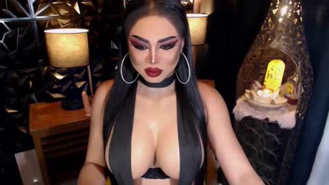 Snapshot of tsdarkdevon chatting on 02.16.25 tsdarkdevon online show from 02.16.25