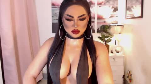 Snapshot of tsdarkdevon chatting on 02.21.25 tsdarkdevon online show from 02.21.25