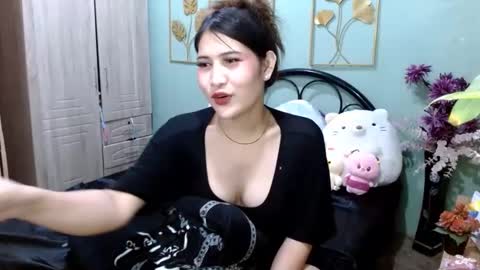 Snapshot of tsempress chatting on 01.20.25 SHENA online show from 01.20.25