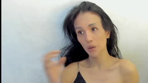 Snapshot of tsmanika chatting on 02.02.25 MA NI KA online show from 02.02.25