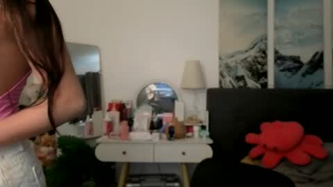 Snapshot of tsnathaliasilvana chatting on 04.24.26 Bella Ratbu online show from 04.24.26