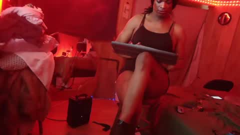 Snapshot of tsnitra chatting on 02.23.25 TsNitra online show from 02.23.25